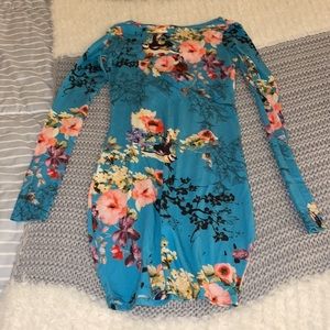 Open back, floral bodycon mini dress